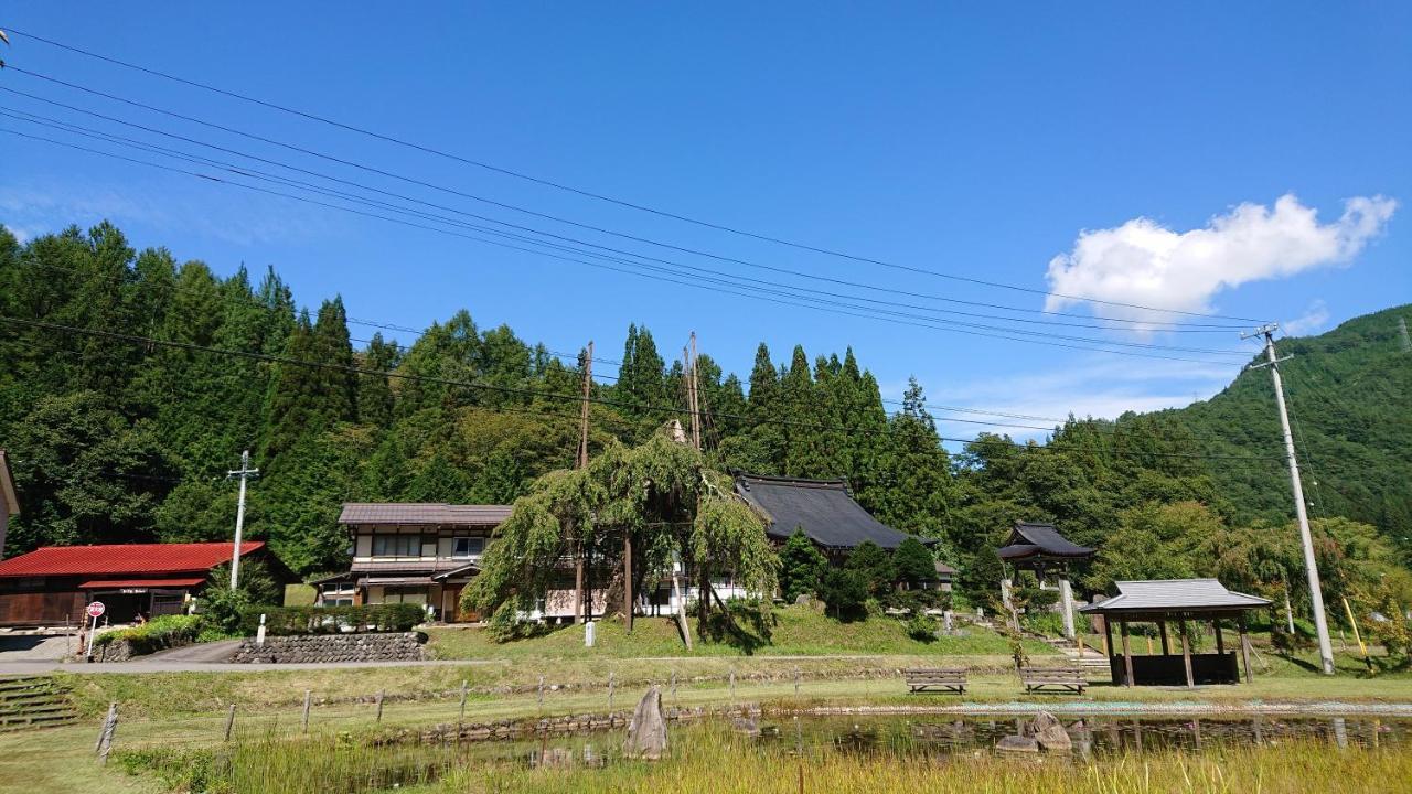 むかしの暮らし体験 1日二組 古民家の宿 みのり家 ทาคายาม่า ภายนอก รูปภาพ